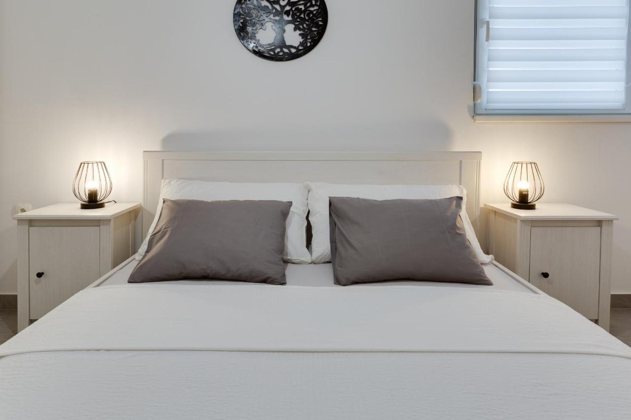 Apartments Juraj Petrcane Ngoại thất bức ảnh